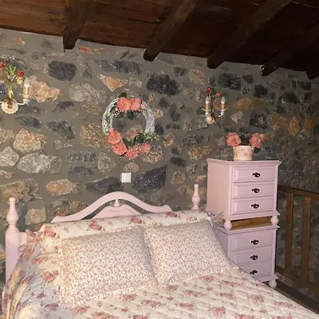 Blessings στον παλαιό άγιο αθανάσιο με τζάκι, Barbeque, μεγάλη αυλή και υπέροχη θέα *