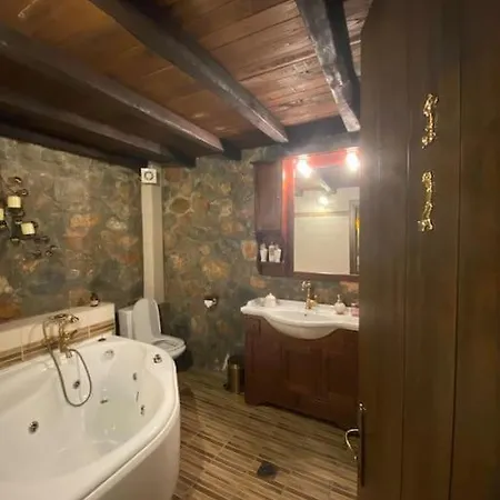 Blessings στον παλαιό άγιο αθανάσιο με τζάκι, Barbeque, μεγάλη αυλή και υπέροχη θέα 샬레 *