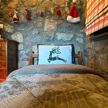 Blessings στον παλαιό άγιο αθανάσιο με τζάκι, Barbeque, μεγάλη αυλή και υπέροχη θέα בקתה פלאיוס אגיוס אתנאסיוס