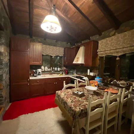 Blessings στον παλαιό άγιο αθανάσιο με τζάκι, Barbeque, μεγάλη αυλή και υπέροχη θέα 팔라이오스 아기오스 아타나시오스