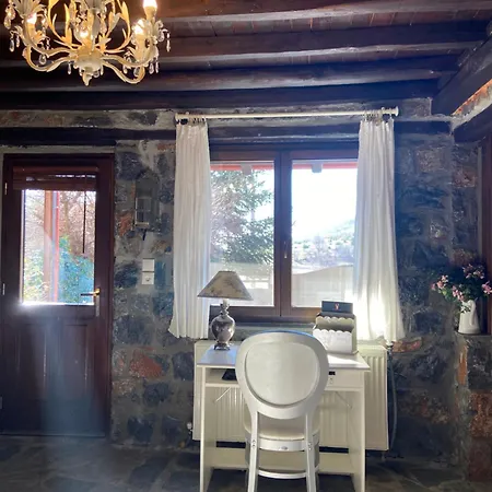 샬레 Blessings στον παλαιό άγιο αθανάσιο με τζάκι, Barbeque, μεγάλη αυλή και υπέροχη θέα