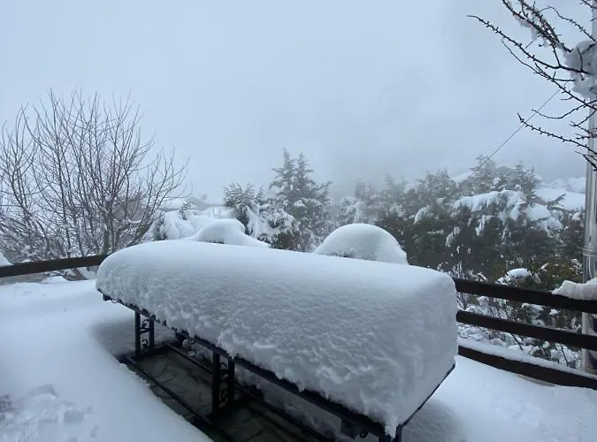 Blessings στον παλαιό άγιο αθανάσιο με τζάκι, Barbeque, μεγάλη αυλή και υπέροχη θέα Alpesi faház *