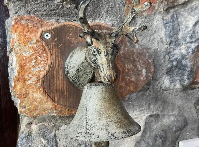 Alpesi faház Blessings στον παλαιό άγιο αθανάσιο με τζάκι, Barbeque, μεγάλη αυλή και υπέροχη θέα Paleósz Ájosz Athanásziosz