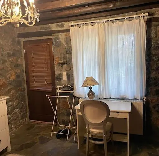 Blessings στον παλαιό άγιο αθανάσιο με τζάκι, Barbeque, μεγάλη αυλή και υπέροχη θέα Alpesi faház Paleósz Ájosz Athanásziosz