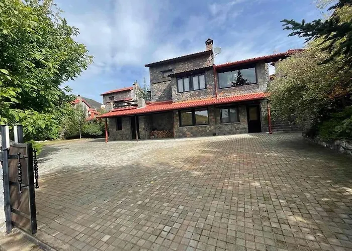 Blessings στον παλαιό άγιο αθανάσιο με τζάκι, Barbeque, μεγάλη αυλή και υπέροχη θέα *