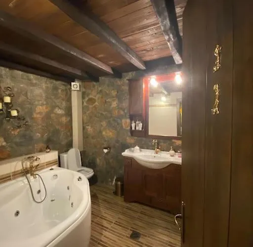 Blessings στον παλαιό άγιο αθανάσιο με τζάκι, Barbeque, μεγάλη αυλή και υπέροχη θέα Alpesi faház *