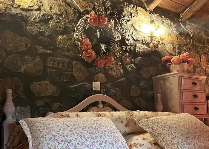 Blessings στον παλαιό άγιο αθανάσιο με τζάκι, Barbeque, μεγάλη αυλή και υπέροχη θέα Paleósz Ájosz Athanásziosz