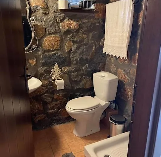 Blessings στον παλαιό άγιο αθανάσιο με τζάκι, Barbeque, μεγάλη αυλή και υπέροχη θέα