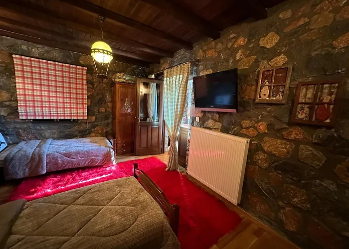 Blessings στον παλαιό άγιο αθανάσιο με τζάκι, Barbeque, μεγάλη αυλή και υπέροχη θέα *