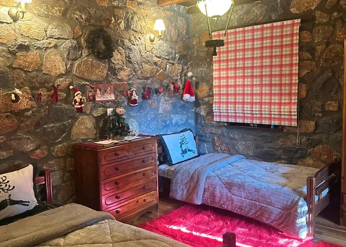 Blessings στον παλαιό άγιο αθανάσιο με τζάκι, Barbeque, μεγάλη αυλή και υπέροχη θέα Alpesi faház *