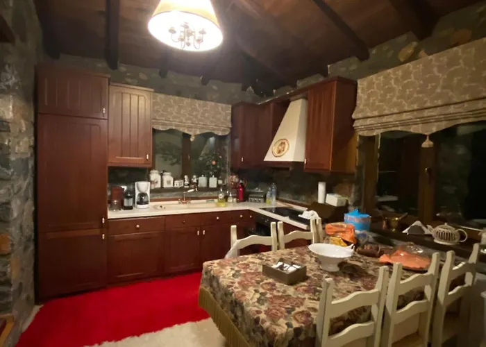 Blessings στον παλαιό άγιο αθανάσιο με τζάκι, Barbeque, μεγάλη αυλή και υπέροχη θέα Paleósz Ájosz Athanásziosz