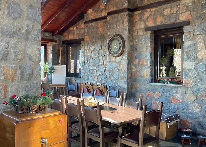 Blessings στον παλαιό άγιο αθανάσιο με τζάκι, Barbeque, μεγάλη αυλή και υπέροχη θέα Alpesi faház