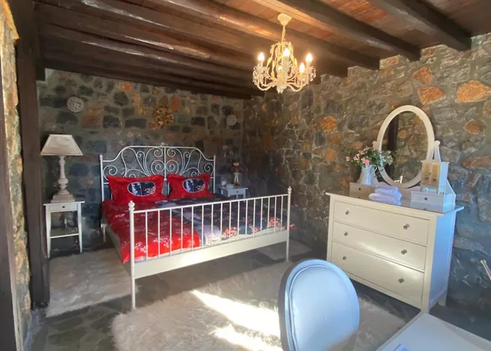 Alpesi faház Blessings στον παλαιό άγιο αθανάσιο με τζάκι, Barbeque, μεγάλη αυλή και υπέροχη θέα *