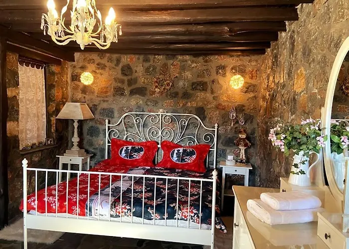 Blessings στον παλαιό άγιο αθανάσιο με τζάκι, Barbeque, μεγάλη αυλή και υπέροχη θέα * Paleósz Ájosz Athanásziosz